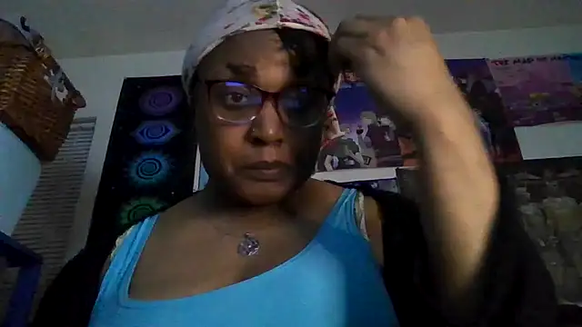 Snapshot of GardeniaFields chatting on 09/24/25, 01:31 GardeniaFields online show from 09/24/25, 01:31