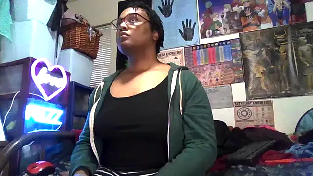 Snapshot of GardeniaFields chatting on 10/18/25, 10:32 GardeniaFields online show from 10/18/25, 10:32