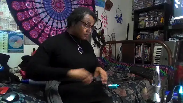 Snapshot of GardeniaFields chatting on 11/29/25, 06:38 GardeniaFields online show from 11/29/25, 06:38