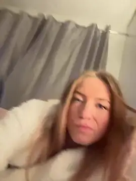 Lottie-Lavish22 online show from 03/21/25, 11:01