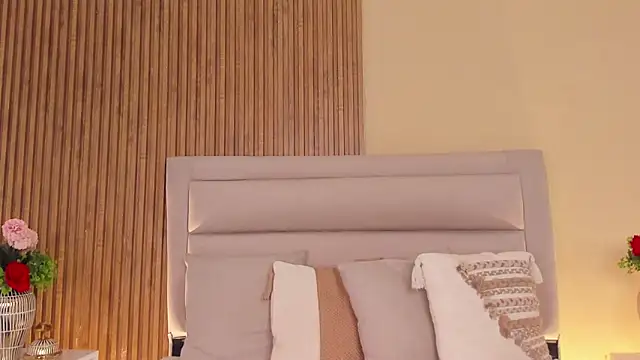 Snapshot of FatimaEvans chatting on 11/24/25, 05:56 FatimaEvans online show from 11/24/25, 05:56