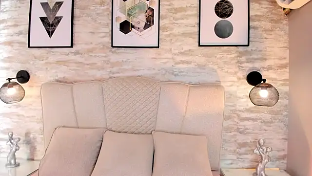 Snapshot of kanna_02 chatting on 10/12/25, 10:47 kanna 02 online show from 10/12/25, 10:47