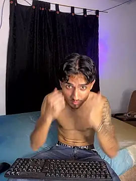 Snapshot of Zayn_kane chatting on 01/16/26, 03:32 Zayn kane online show from 01/16/26, 03:32