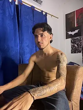 Snapshot of Zayn_kane chatting on 02/07/26, 12:47 Zayn kane online show from 02/07/26, 12:47