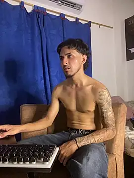 Snapshot of Zayn_kane chatting on 03/01/26, 01:18 Zayn kane online show from 03/01/26, 01:18