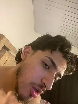 Snapshot of Zayn_kane chatting on 03/31/26, 03:19 Zayn kane online show from 03/31/26, 03:19
