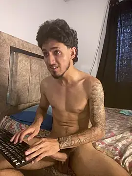 Snapshot of Zayn_kane chatting on 05/27/26, 09:23 Zayn kane online show from 05/27/26, 09:23