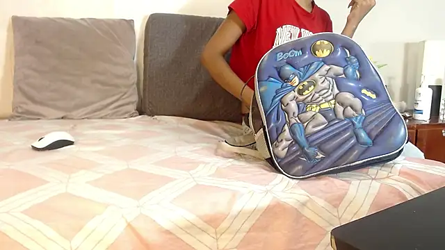 willow smitt online show from 10/12/25, 01:21