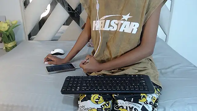 Snapshot of willow_smitt chatting on 01/16/26, 11:25 willow smitt online show from 01/16/26, 11:25