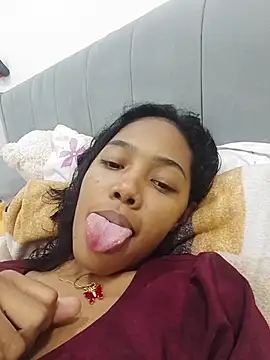 Snapshot of willow_smitt chatting on 02/19/26, 01:45 willow smitt online show from 02/19/26, 01:45