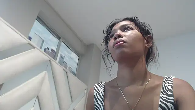 Snapshot of willow_smitt chatting on 04/05/26, 03:31 willow smitt online show from 04/05/26, 03:31