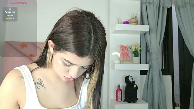 Snapshot of eva_sin18 chatting on 11/21/25, 11:14 eva sin18 online show from 11/21/25, 11:14