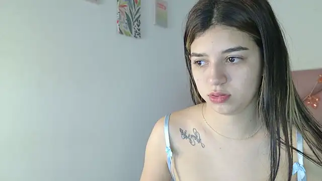 Snapshot of eva_sin18 chatting on 12/01/25, 11:21 eva sin18 online show from 12/01/25, 11:21