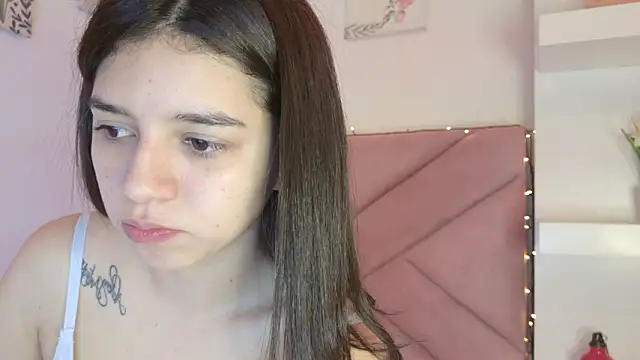 Snapshot of eva_sin18 chatting on 02/01/26, 11:14 eva sin18 online show from 02/01/26, 11:14