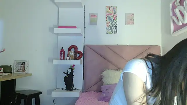 Snapshot of eva_sin18 chatting on 03/24/26, 11:10 eva sin18 online show from 03/24/26, 11:10