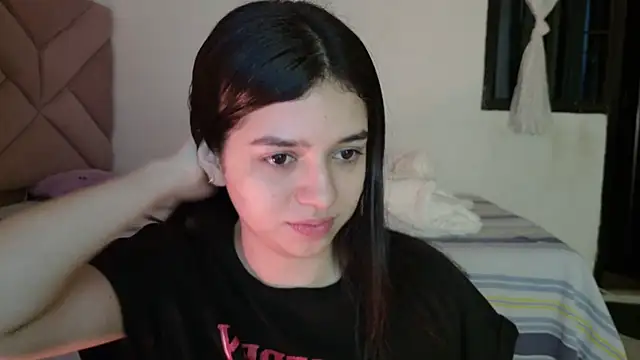 Snapshot of eva_sin18 chatting on 06/14/26, 12:08 eva sin18 online show from 06/14/26, 12:08