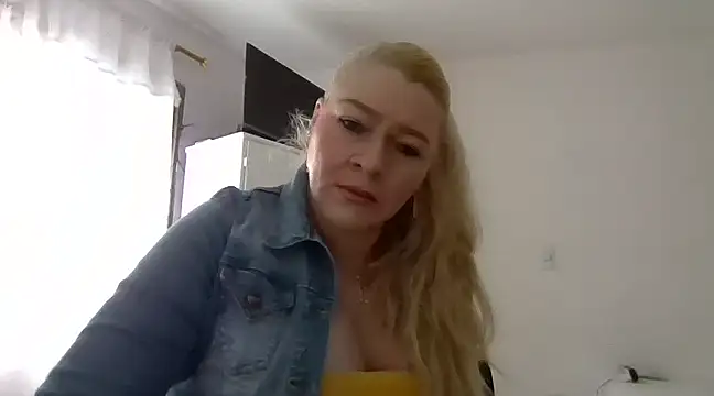 Saraleens1 online show from 03/12/25, 07:17