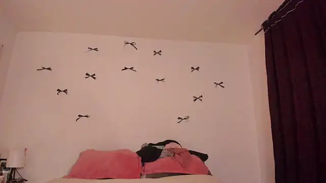Alessamoth online show from 06/12/26, 09:35