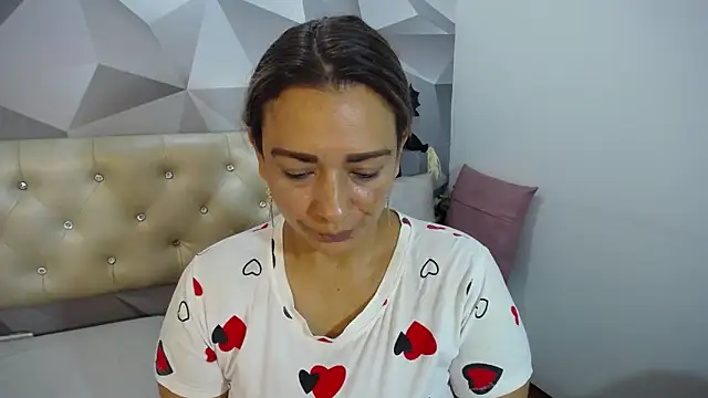 Snapshot of Milf-Prettyboobs chatting on 11/02/25, 10:50 Milf-Prettyboobs online show from 11/02/25, 10:50