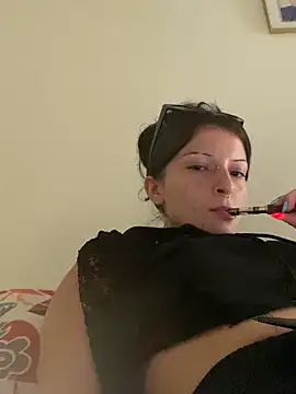Snapshot of val_zx chatting on 02/20/26, 03:23 val zx online show from 02/20/26, 03:23