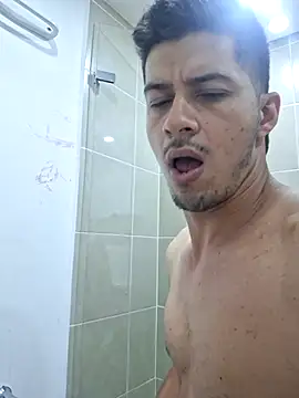 Snapshot of piterr_hot chatting on 03/08/25, 10:43 piterr hot online show from 03/08/25, 10:43