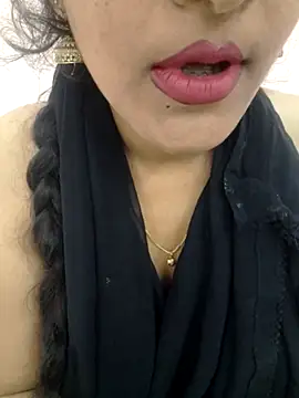 priya 00143 online show from 11/16/25, 05:57