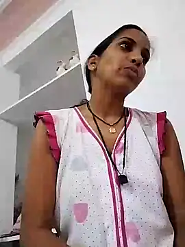Hotty-Nidhi online show from 03/12/25, 03:13