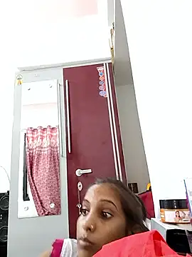 Hotty-Nidhi online show from 09/10/25, 04:01