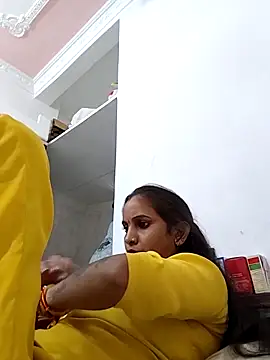 Hotty-Nidhi online show from 09/25/25, 06:28