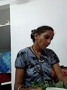 Hotty-Nidhi online show from 10/03/25, 03:25