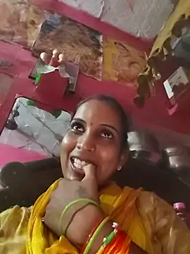 Hotty-Nidhi online show from 10/07/25, 01:41