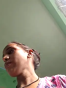 Hotty-Nidhi online show from 10/23/25, 04:56