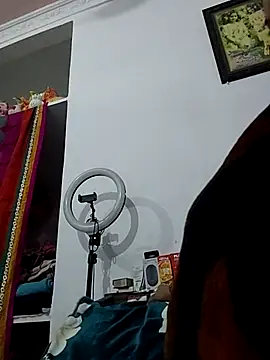 Hotty-Nidhi online show from 11/30/25, 03:27