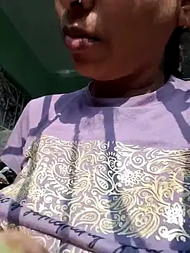 Hotty-Nidhi online show from 12/05/25, 03:26