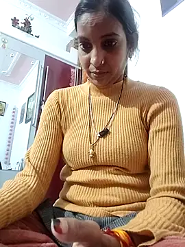 Hotty-Nidhi online show from 02/04/26, 03:56