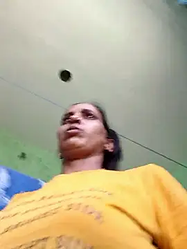 Hotty-Nidhi online show from 05/21/26, 04:52