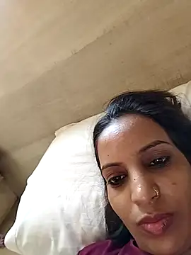 Hotty-Nidhi online show from 05/24/26, 01:54