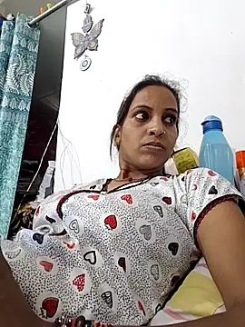 Hotty-Nidhi online show from 06/12/26, 03:49