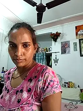 Hotty-Nidhi online show from 07/16/26, 03:56
