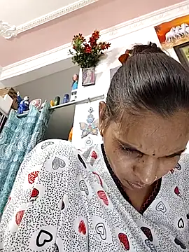Hotty-Nidhi online show from 07/20/26, 01:24
