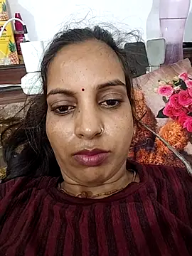 Hotty-Nidhi online show from 07/22/26, 03:31