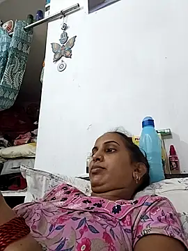 Hotty-Nidhi online show from 07/26/26, 03:30