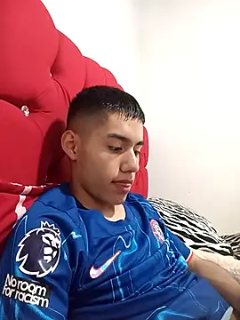 Zeusomauricio online show from 10/06/25, 05:05