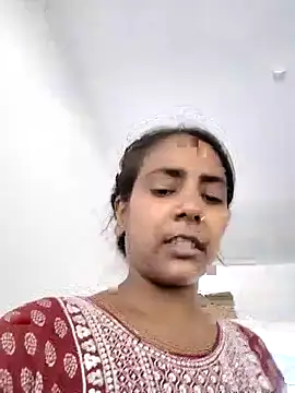 Snapshot of indiancute43 chatting on 06/24/26, 06:23 indiancute43 online show from 06/24/26, 06:23