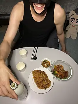 haeeung online show from 10/21/25, 11:44