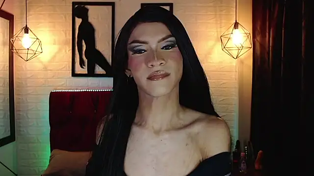 agatha rodriguez online show from 10/06/25, 01:41