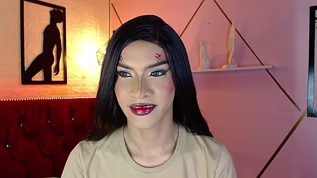 agatha rodriguez online show from 11/03/25, 02:29