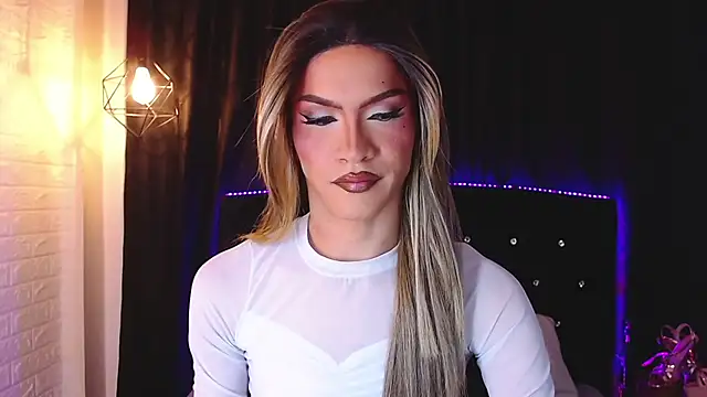 agatha rodriguez online show from 07/04/26, 12:55