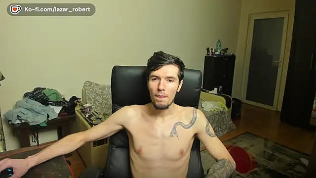 Snapshot of JustinPorno chatting on 10/25/25, 01:07 JustinPorno online show from 10/25/25, 01:07