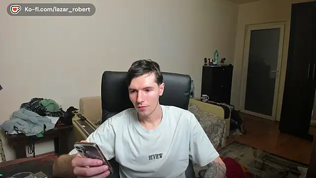 Snapshot of JustinPorno chatting on 10/30/25, 02:18 JustinPorno online show from 10/30/25, 02:18